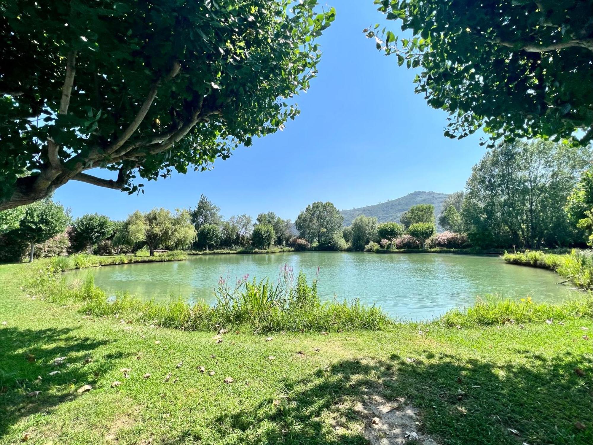 Domaine Du Lac De La Vallee Villa La Roquette-sur-Siagne Exterior photo